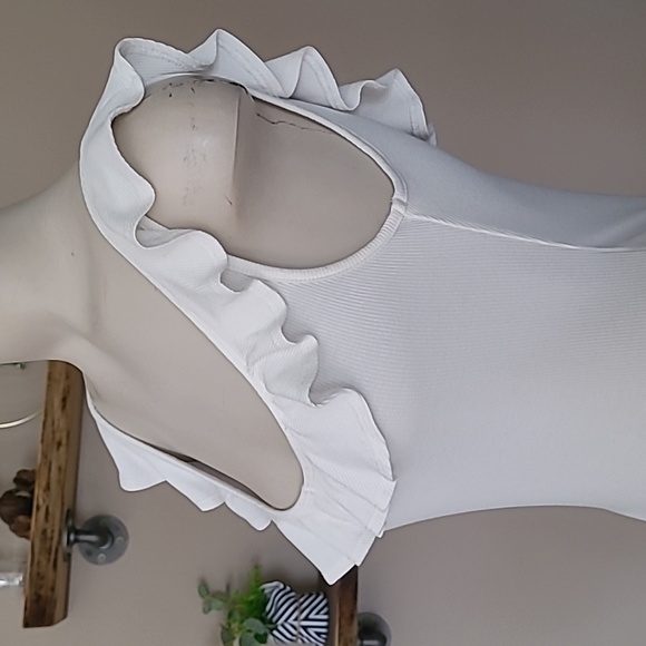 Ruffled Bodysuit - Picture 5 of 7